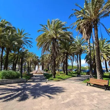 Casalionelantibes Large With Ac, King-size Bed, Garden And Parking Appartement