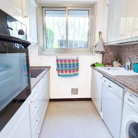 Casalionelantibes Large With Ac, King-size Bed, Garden And Parking 아파트 *