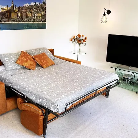 Casalionelantibes Large With Ac, King-size Bed, Garden And Parking *