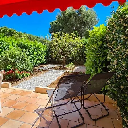Casalionelantibes Large With Ac, King-size Bed, Garden And Parking Apartment *